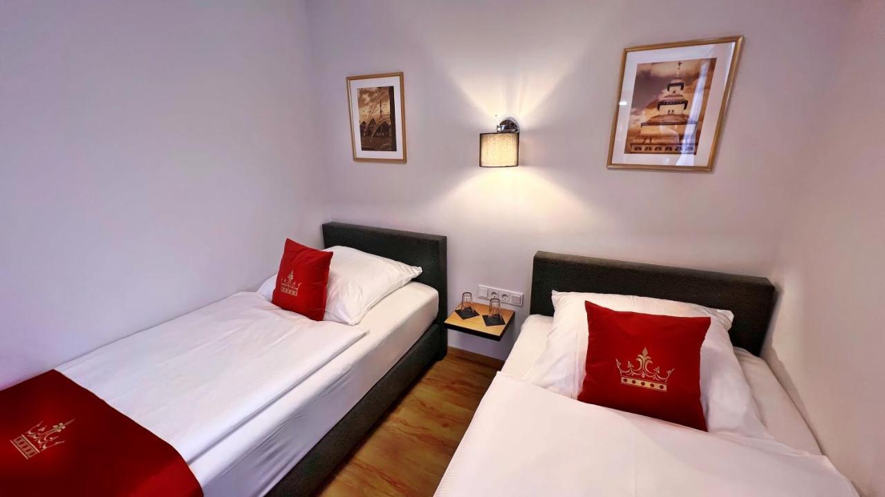 Hotel Zu Den Drei Kronen زيلينغنشتات المظهر الخارجي الصورة