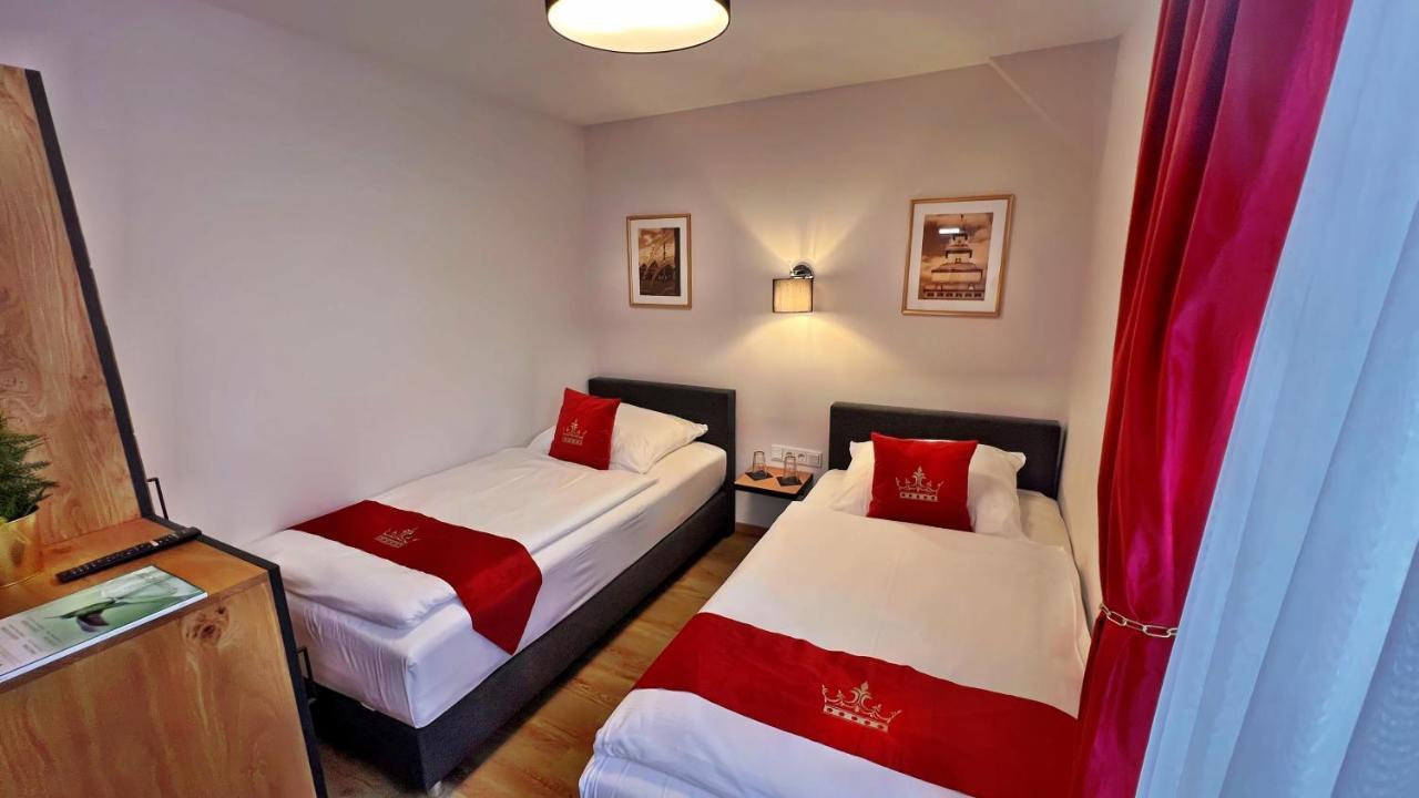 Hotel Zu Den Drei Kronen زيلينغنشتات المظهر الخارجي الصورة